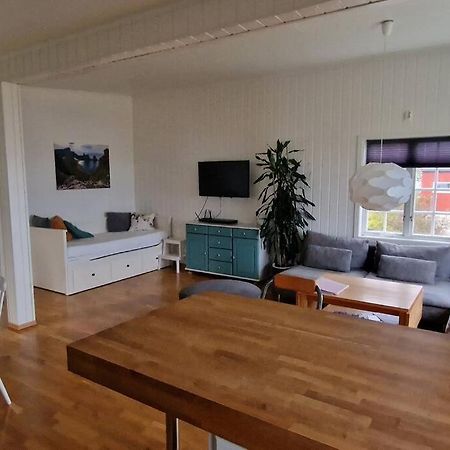 Fjosen - Bleik Beach Apartment Bagian luar foto